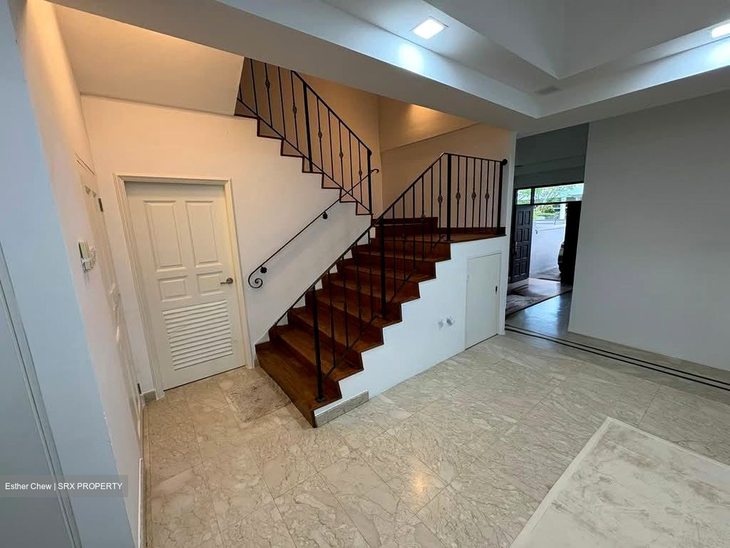 Kew Crescent (D16), Terrace #543279401